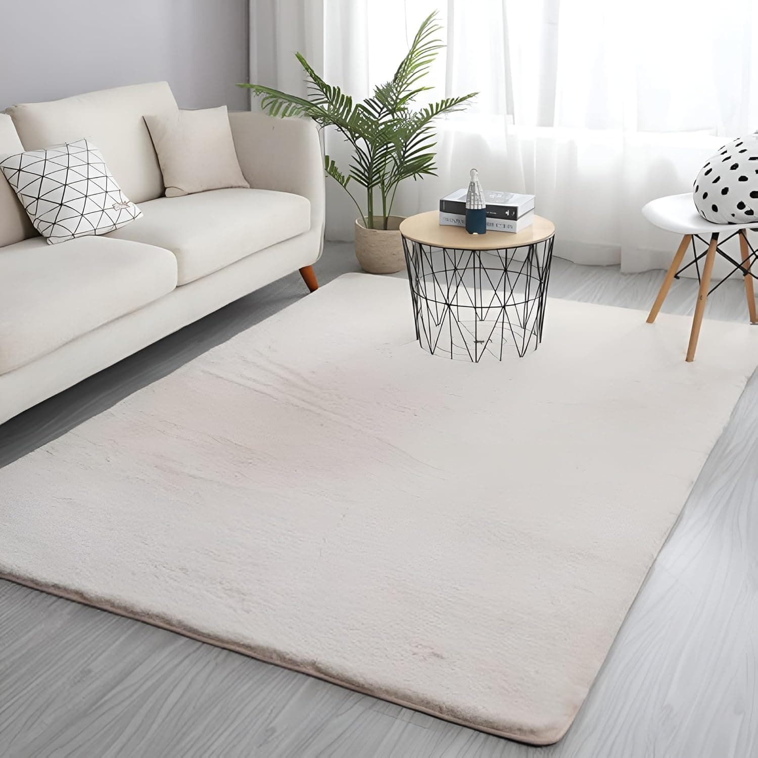 Luxury Natural Rabbit Fur Carpet white color - Thumbnail 1