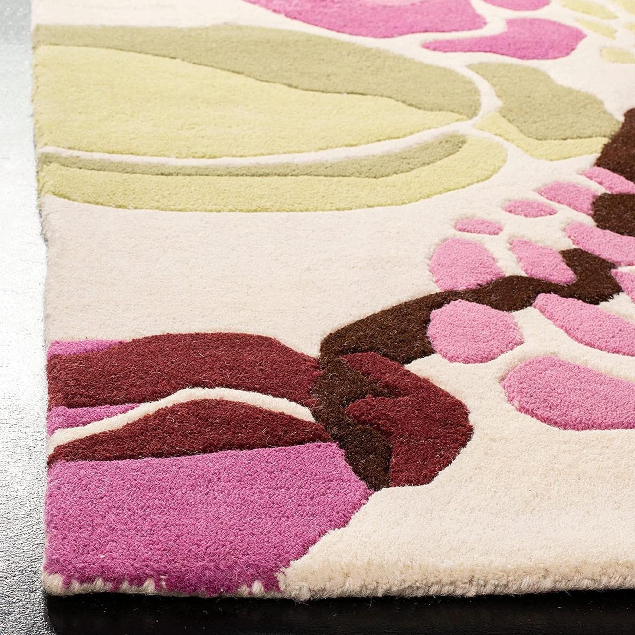 High-Quality Tufted Carpet for Modern Interiors - Thumbnail 3